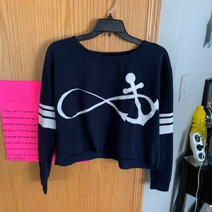 long sleeve sweatshirt